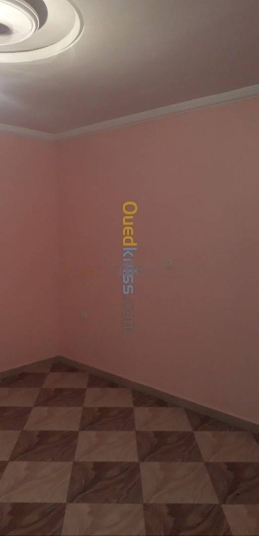 Location Niveau de villa F2 Baraki
