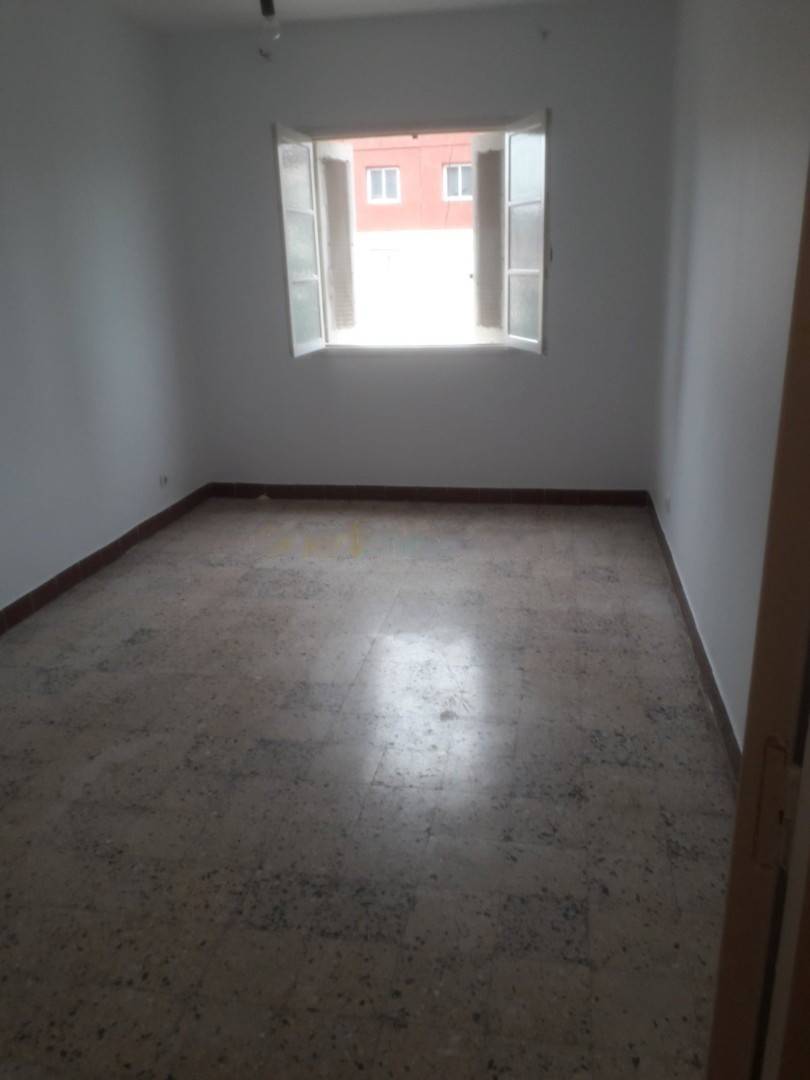 Location Appartement F4 Rouiba