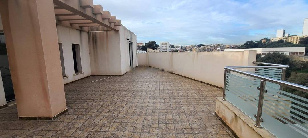 Location Appartement F4 Kouba