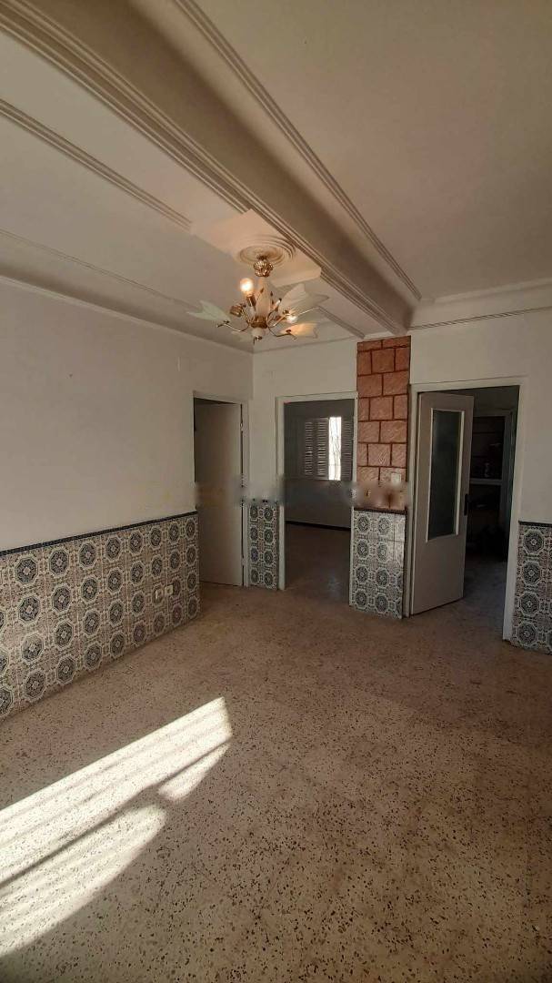 Location Appartement F4 Djasr Kasentina