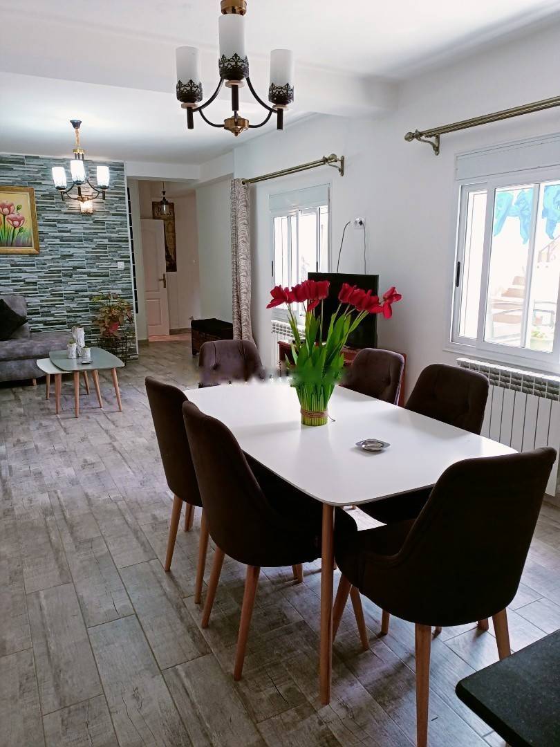 Location Appartement F3 Birkhadem