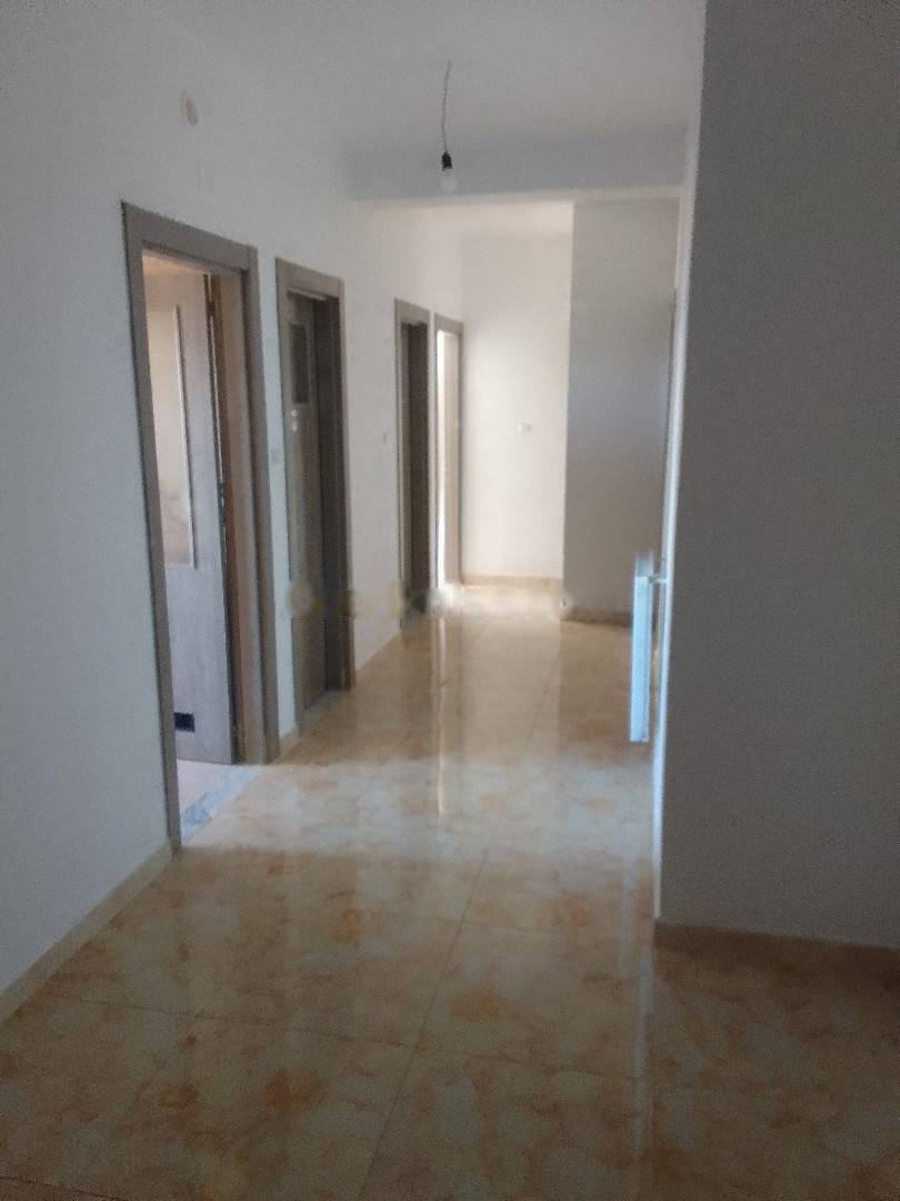 Location Appartement F4 Zeralda