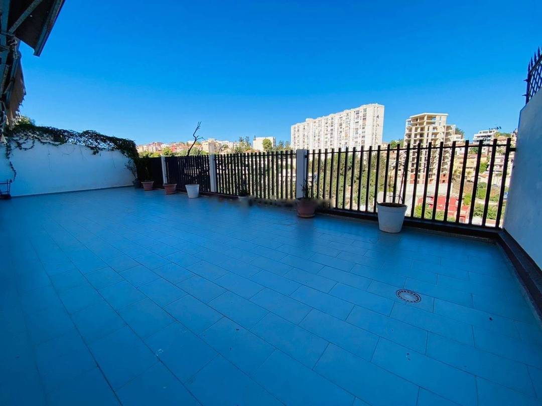 Location Appartement F6 Hydra