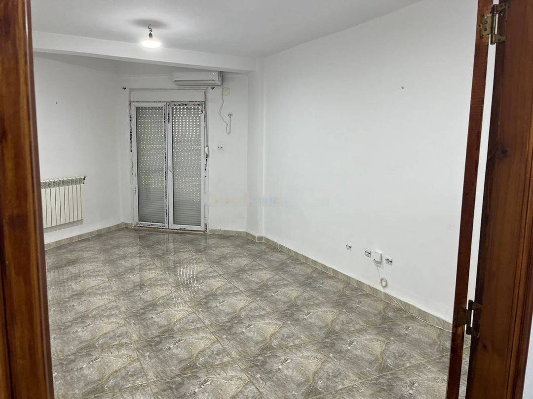 Location Appartement F4 Rouiba