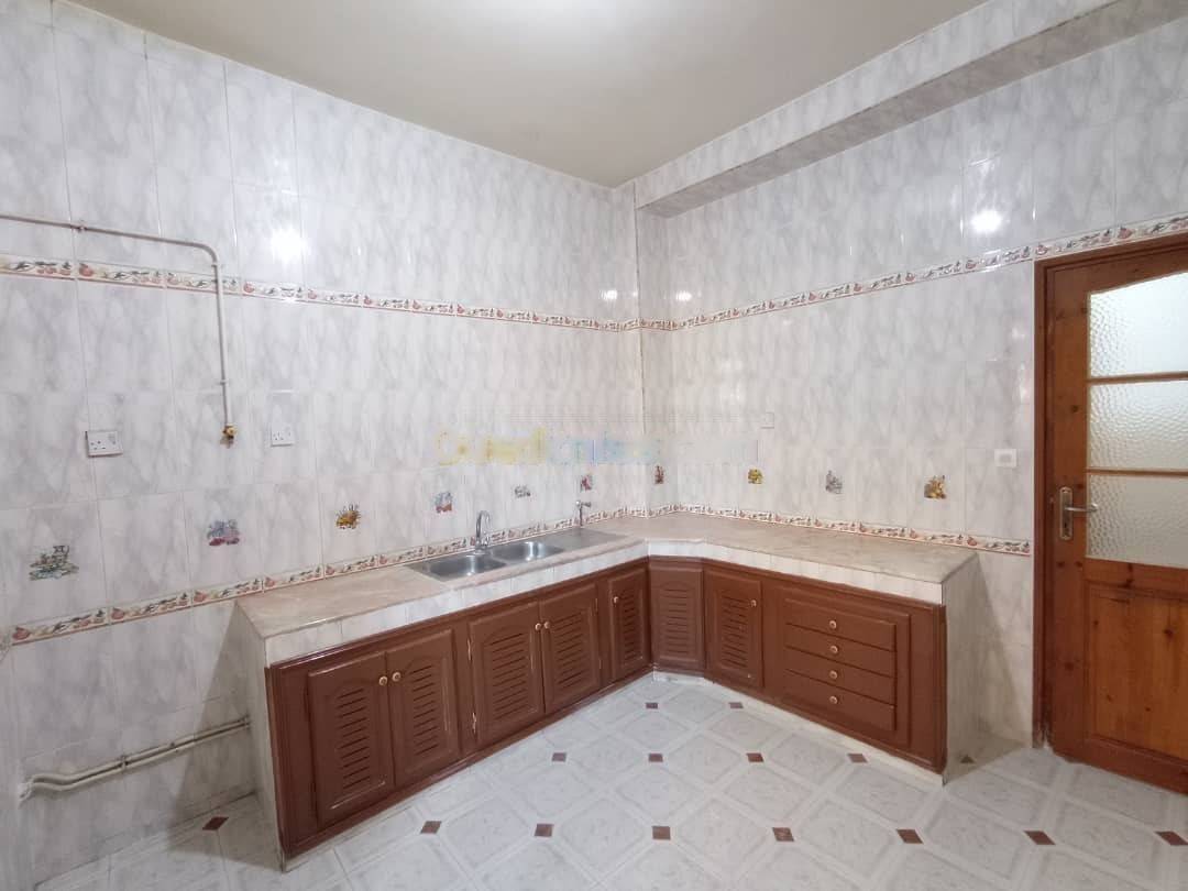 Location Niveau de villa F5 Bordj El Kiffan