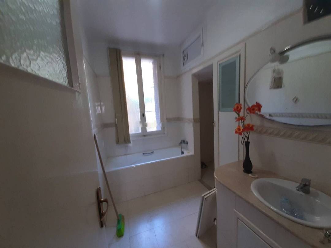 Location Appartement F4 El Mouradia