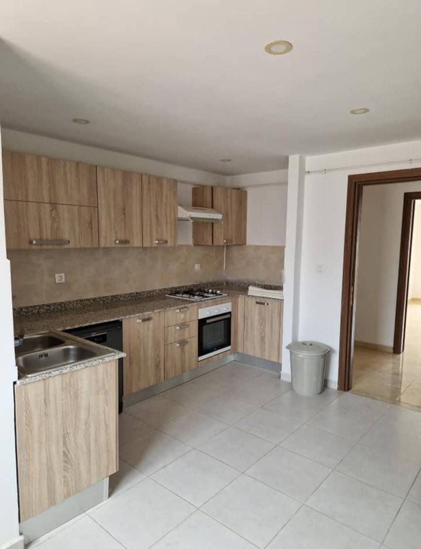 Location Appartement F4 El Achour