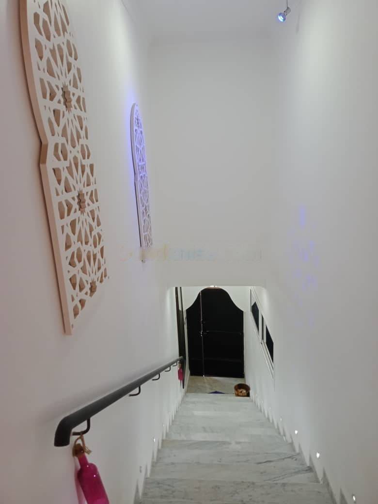 Location Appartement F4 Dely Ibrahim