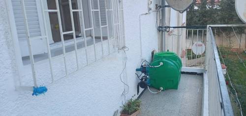 Location Niveau de villa F5 Hydra