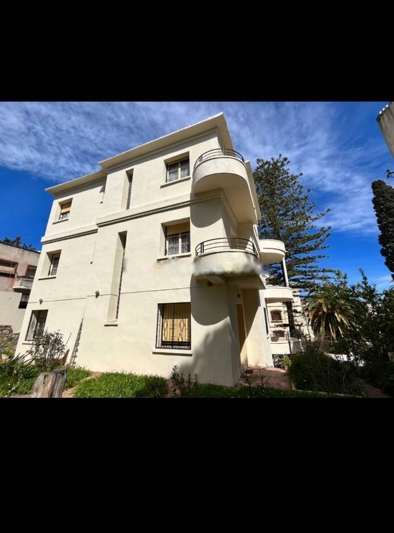 Vente Villa F13 El Biar