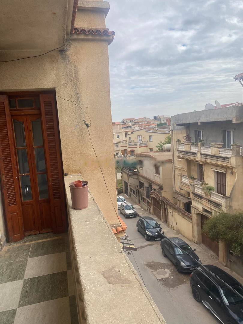 Location Niveau de villa F4 Baba Hassen