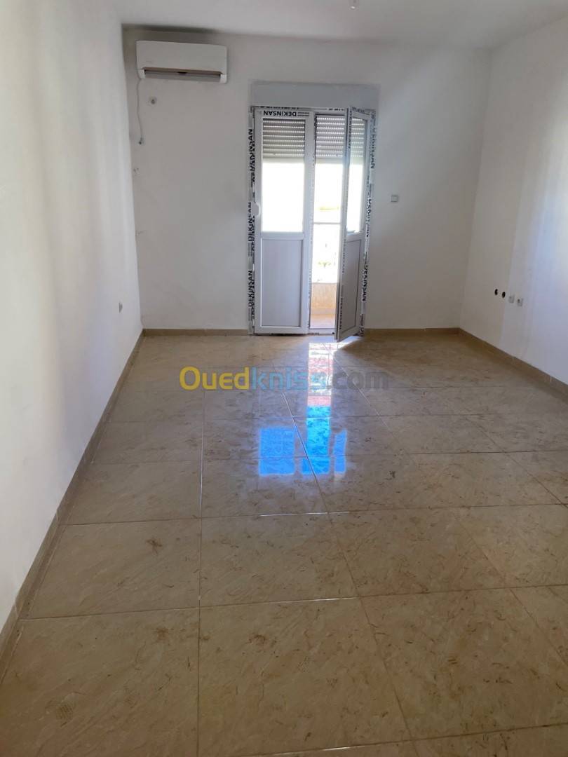 Location Appartement F4 Staoueli