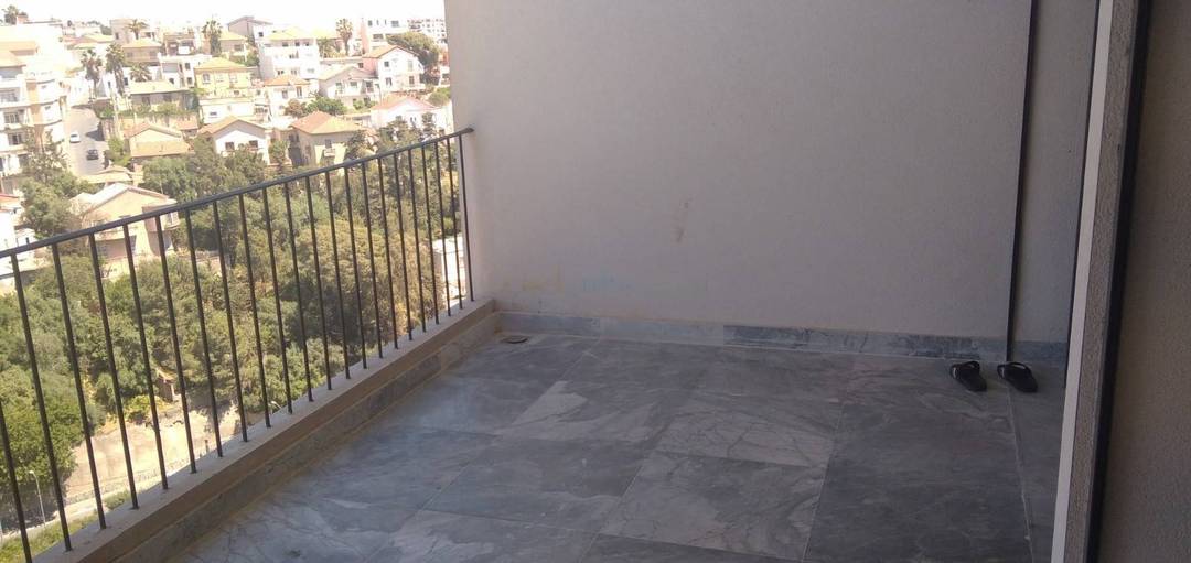 Location Appartement F5 Hydra