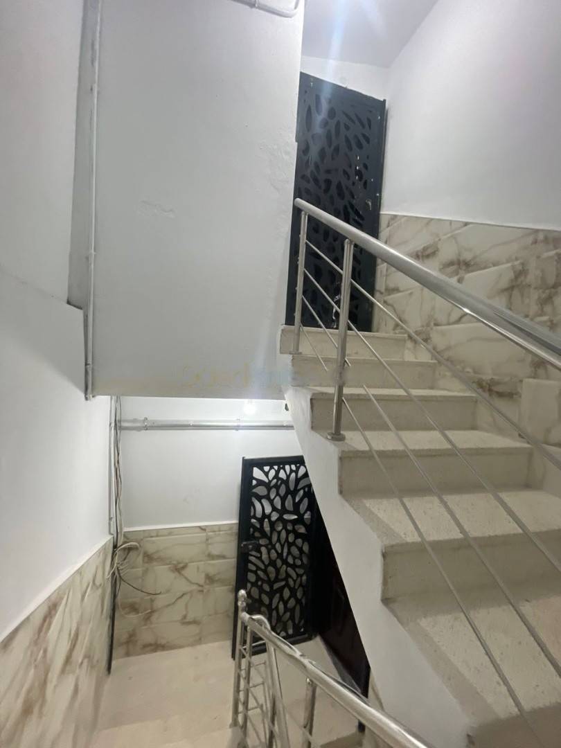 Location Appartement F3 Hussein Dey