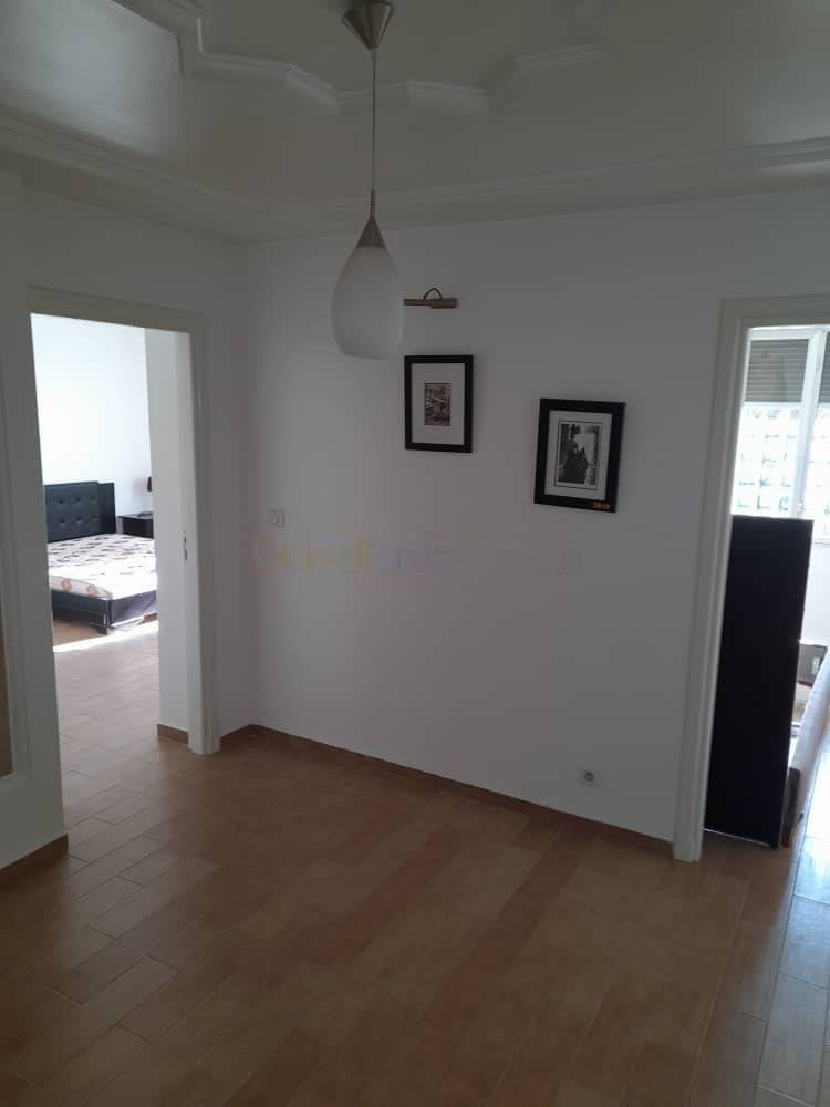 Location Appartement F4 Hydra