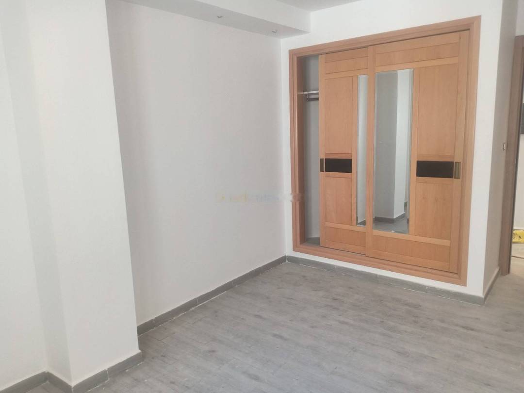 Location Appartement F3 Djasr Kasentina