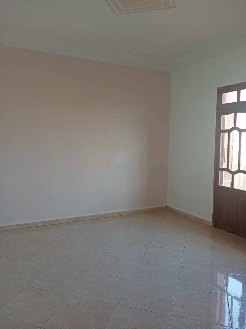 Location Niveau de villa F5 Baba Hassen