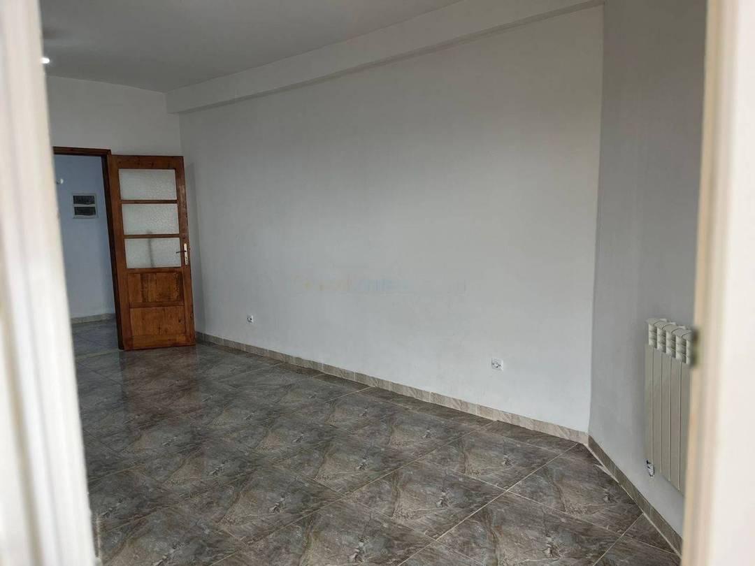 Location Appartement F4 Rouiba