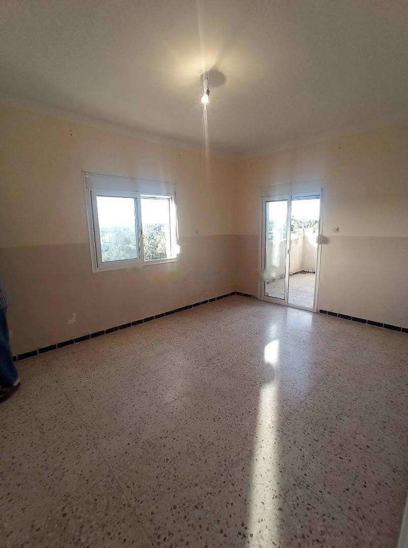 Location Appartement F4 El Achour