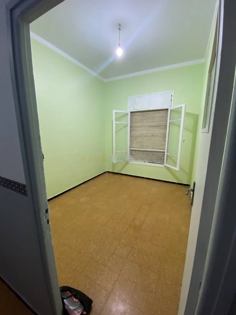 Location Appartement F3 Hussein Dey