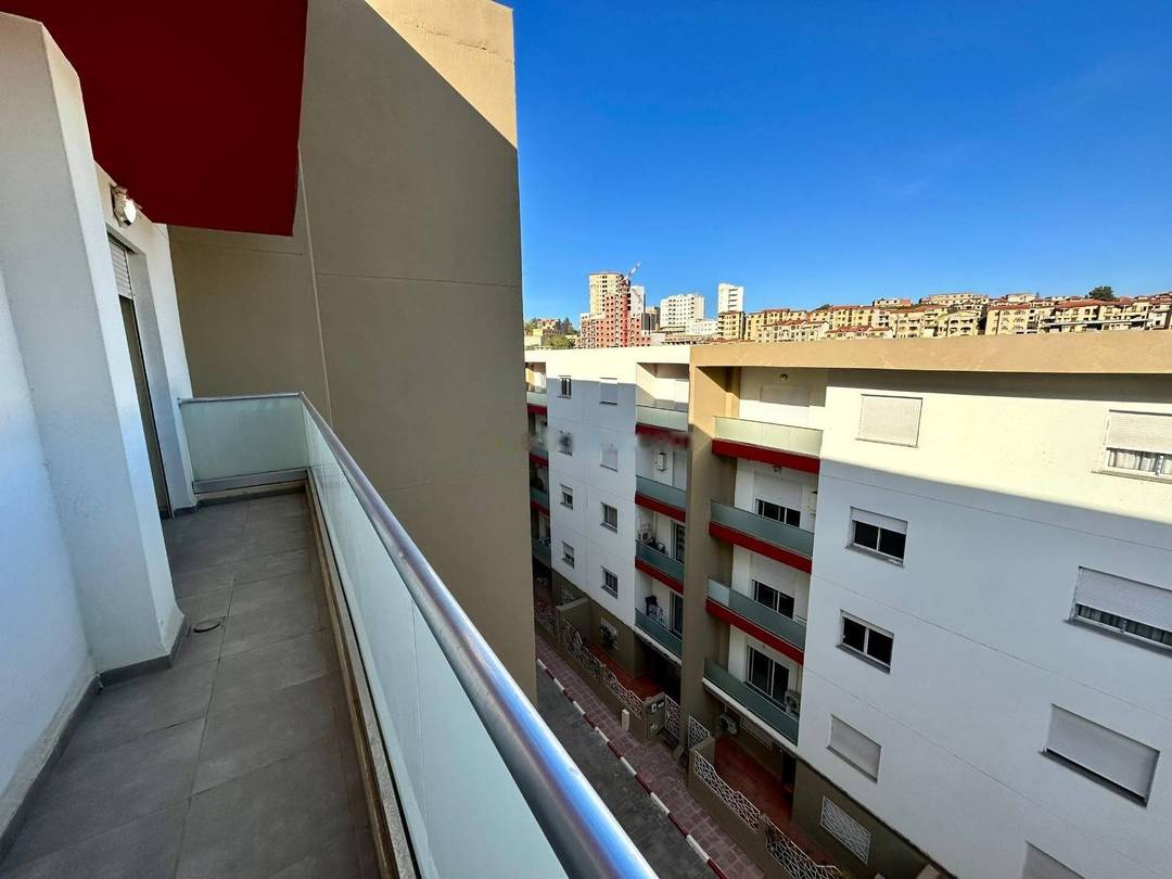 Location Appartement F4 Birkhadem
