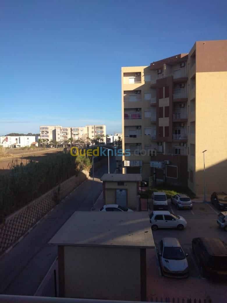 Location Appartement F4 Bordj El Bahri