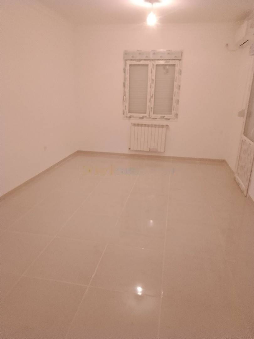 Location Appartement F5 Kouba