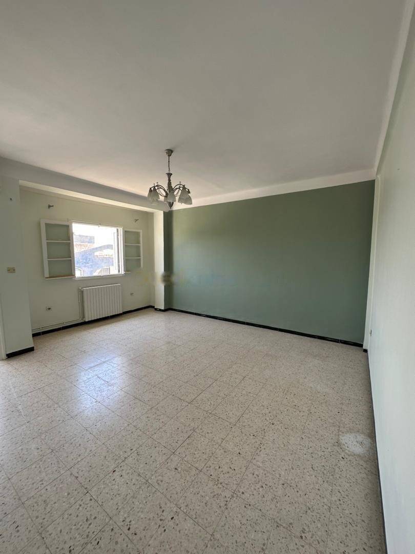 Location Appartement F04 Baba Hassen