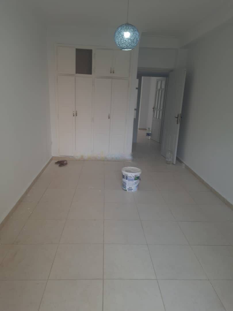 Location Niveau de villa F5 Birkhadem