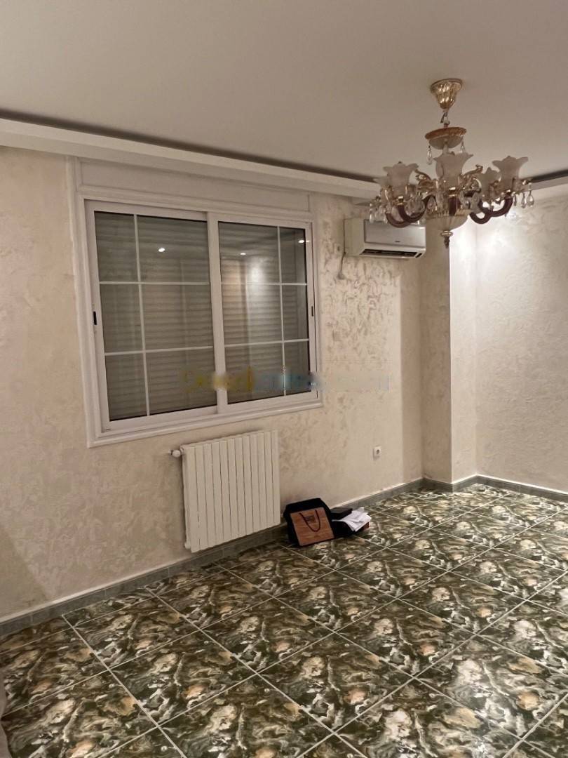 Location Appartement F4 Kouba