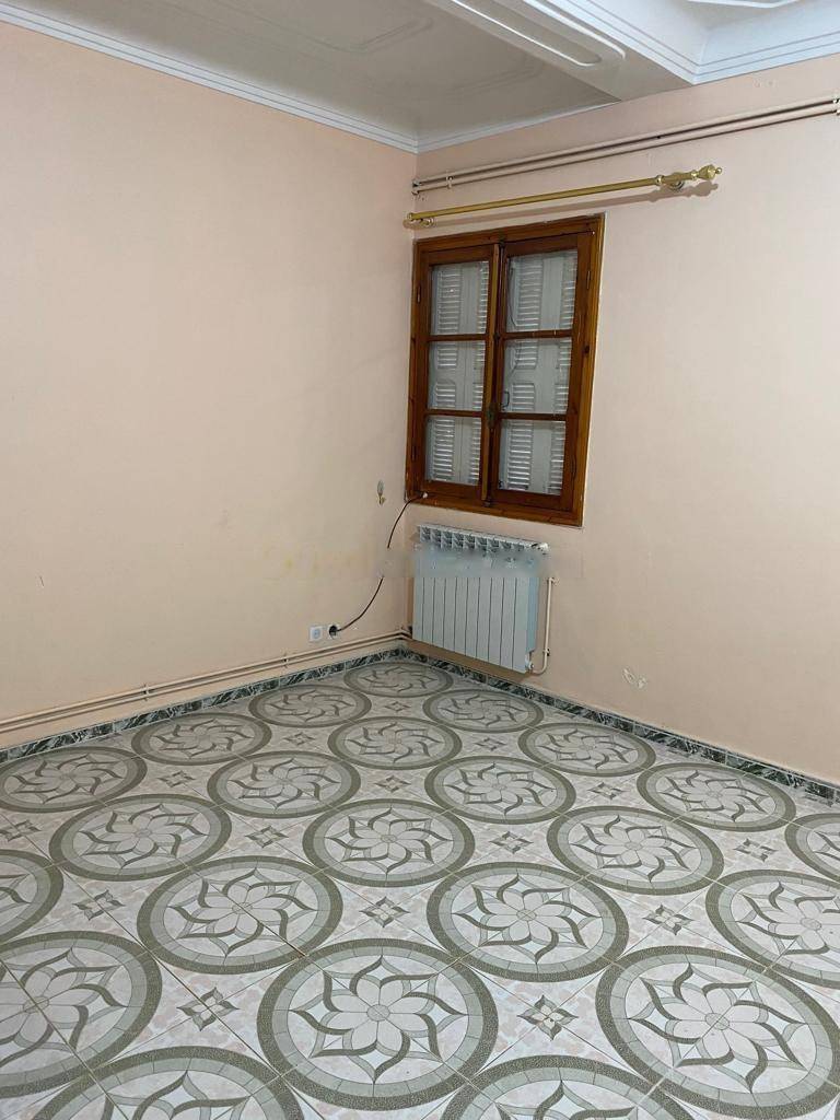 Location Niveau de villa F3 Bouzareah