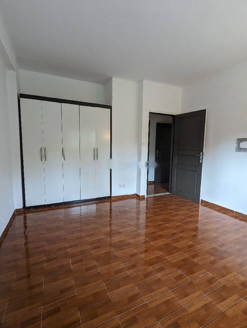 Location Appartement F4 Birkhadem