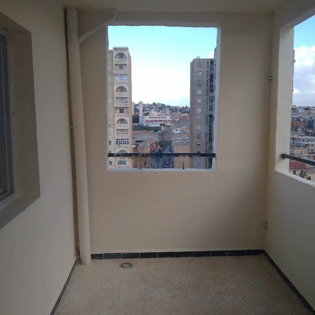 Location Appartement F4 Bouzareah