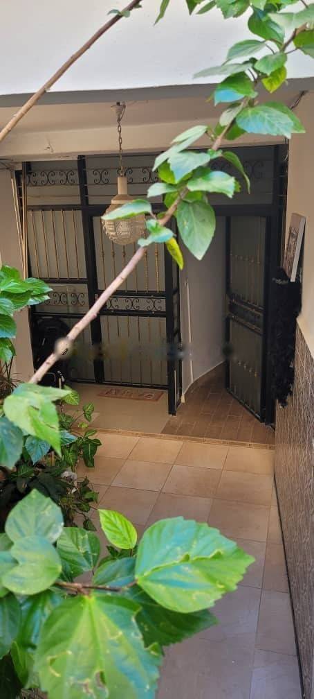 Location Niveau de villa F4 El Biar