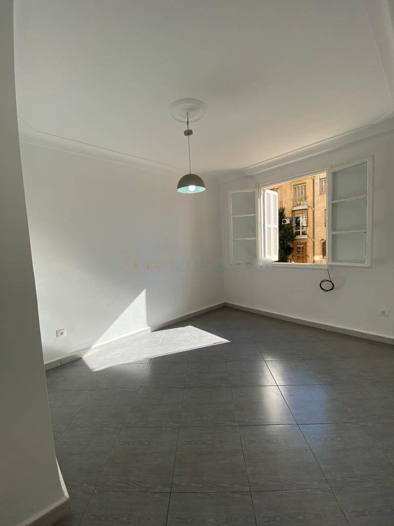 Location Appartement F4 Draria