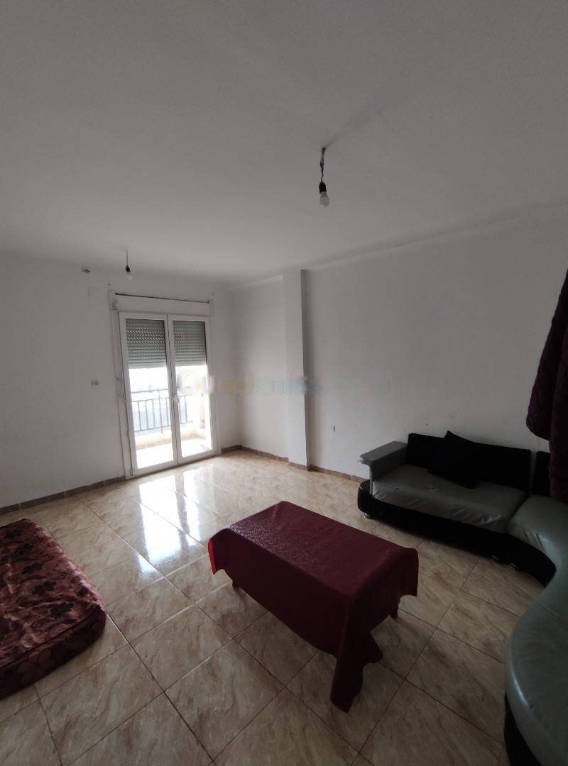 Location Appartement F4 Zeralda