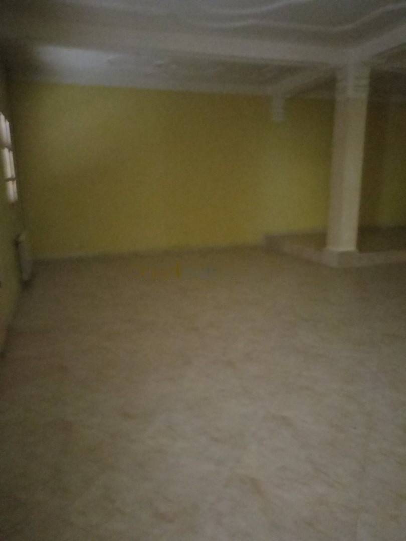 Location Local F0 Draria