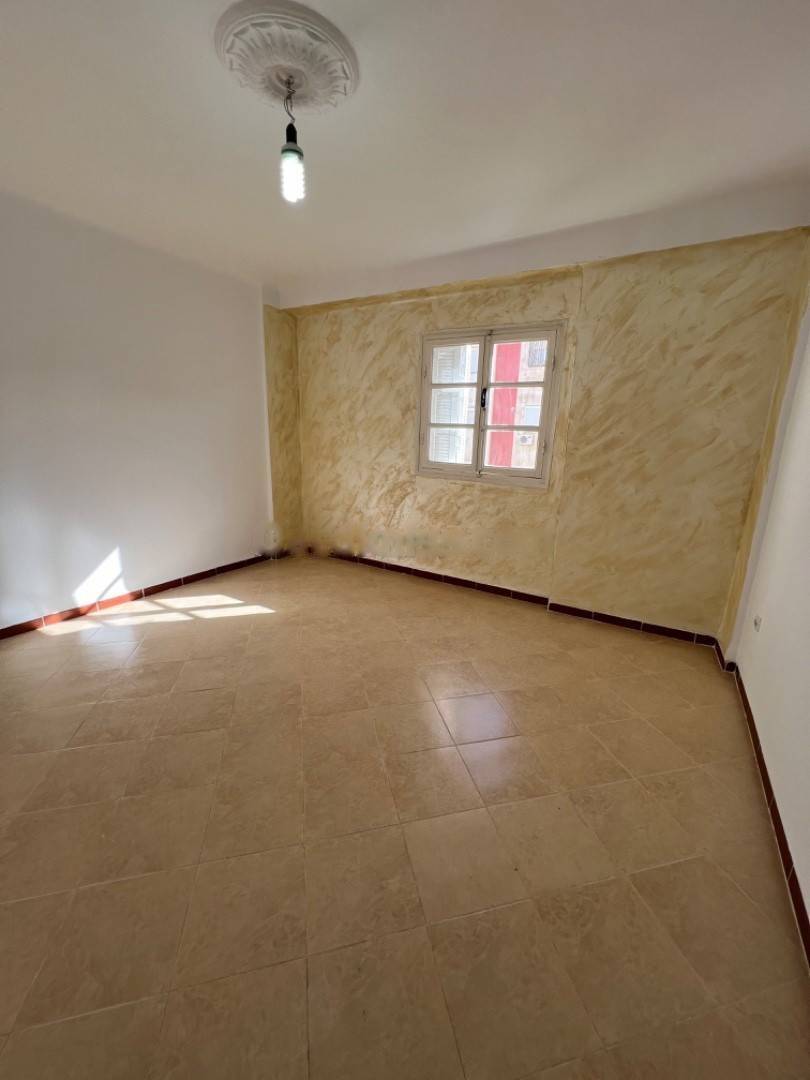 Location Appartement F3 Birkhadem