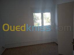 Location Appartement F4 Hydra