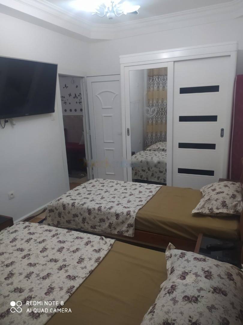  Location saisonnière appartement f2 bordj el kiffan