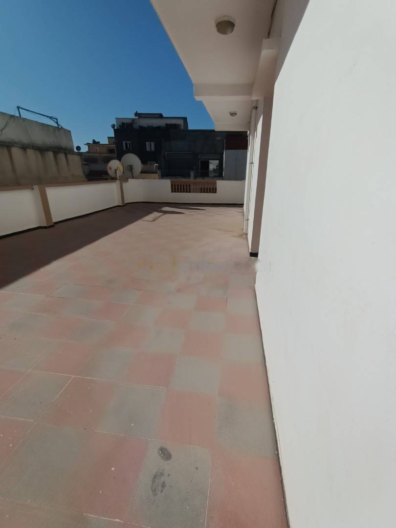 Location Niveau de villa F6 Birkhadem