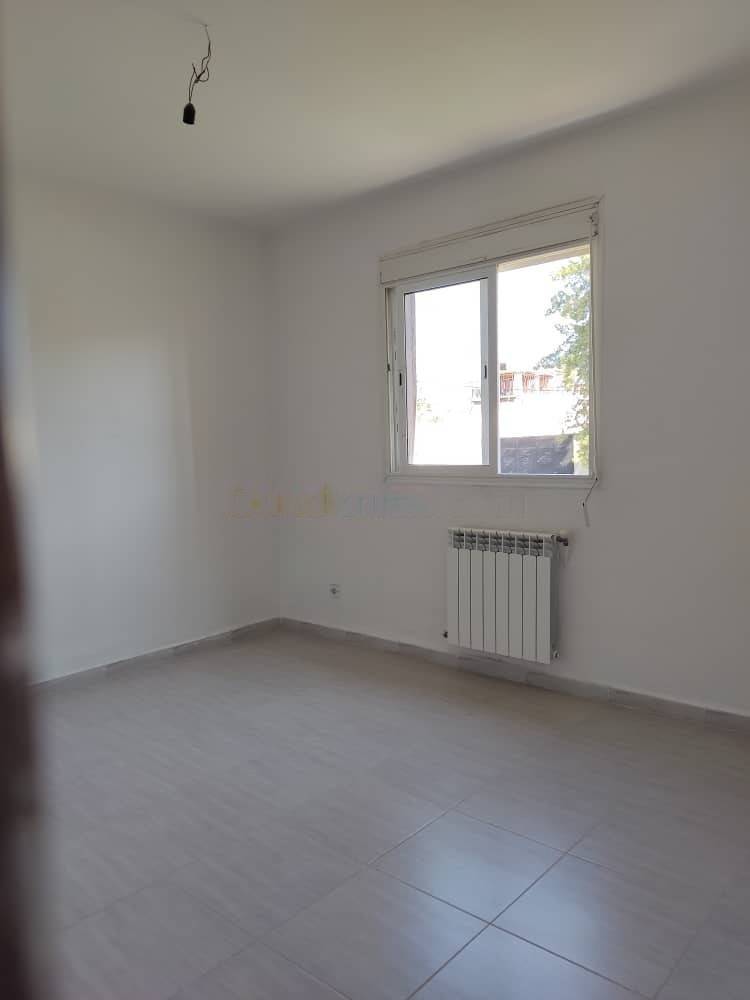 Location Appartement F4 Dely Ibrahim