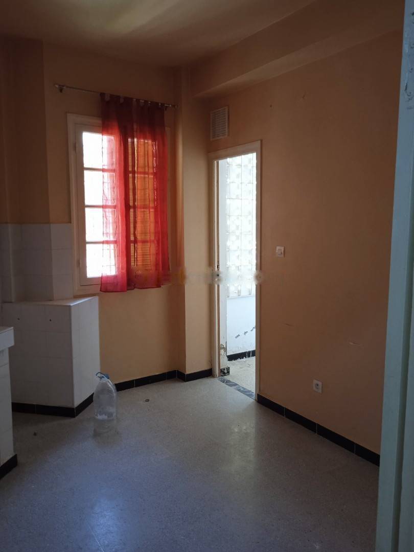 Location Appartement F3 El Achour