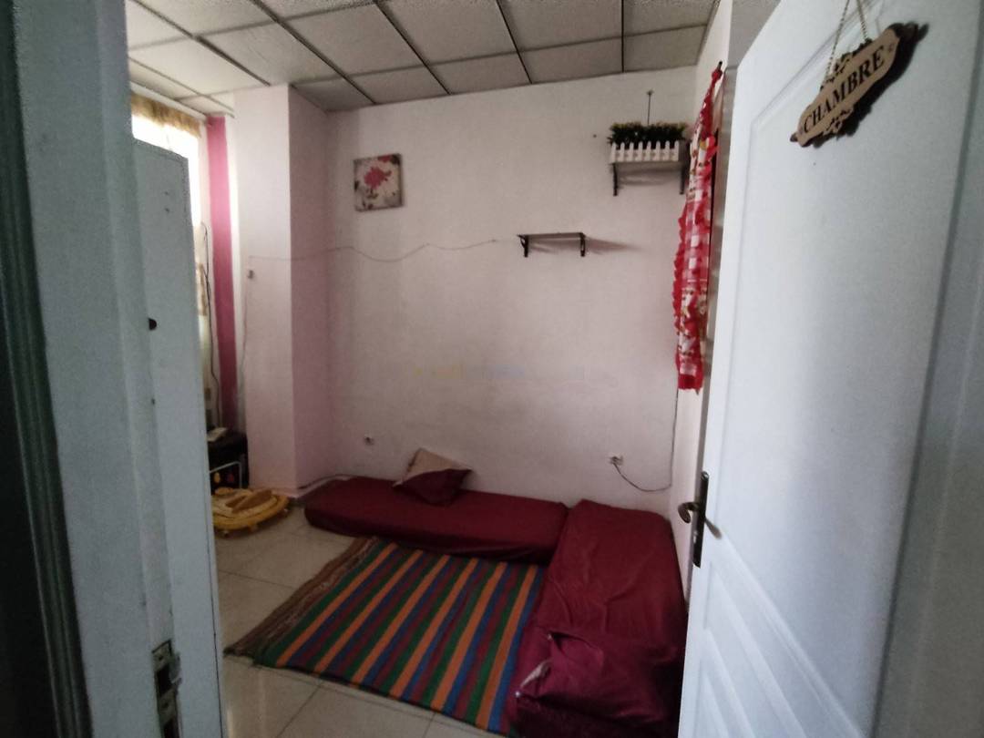 Location Appartement F03 Bab Ezzouar