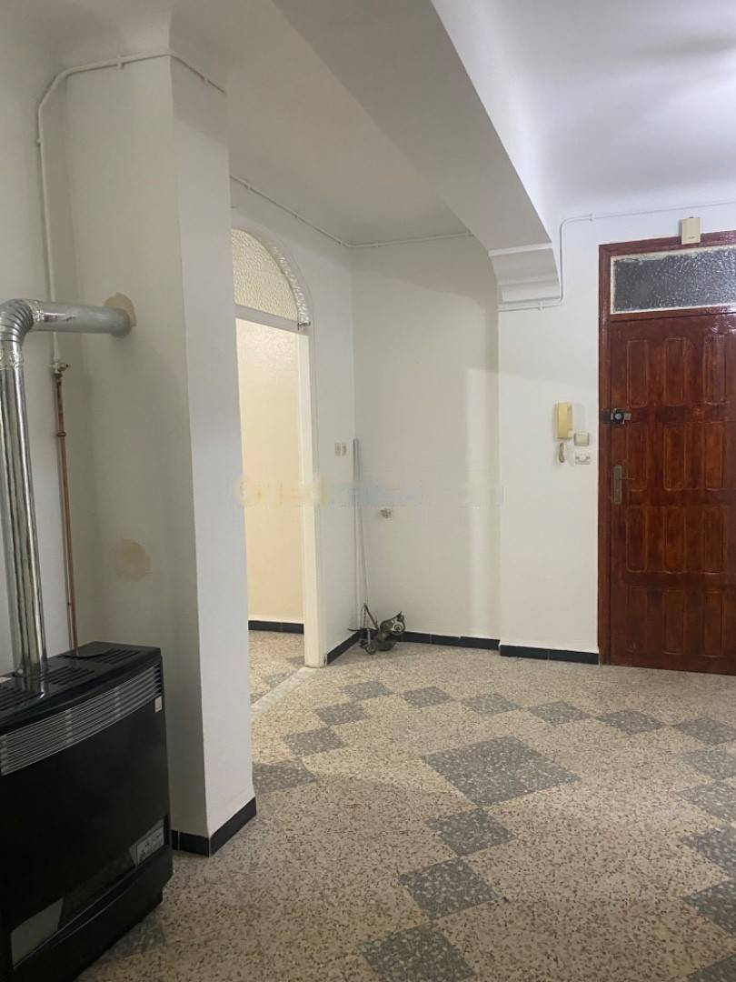 Location Appartement F4 Kouba