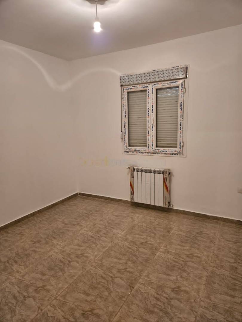 Location Appartement F4 Reghaia