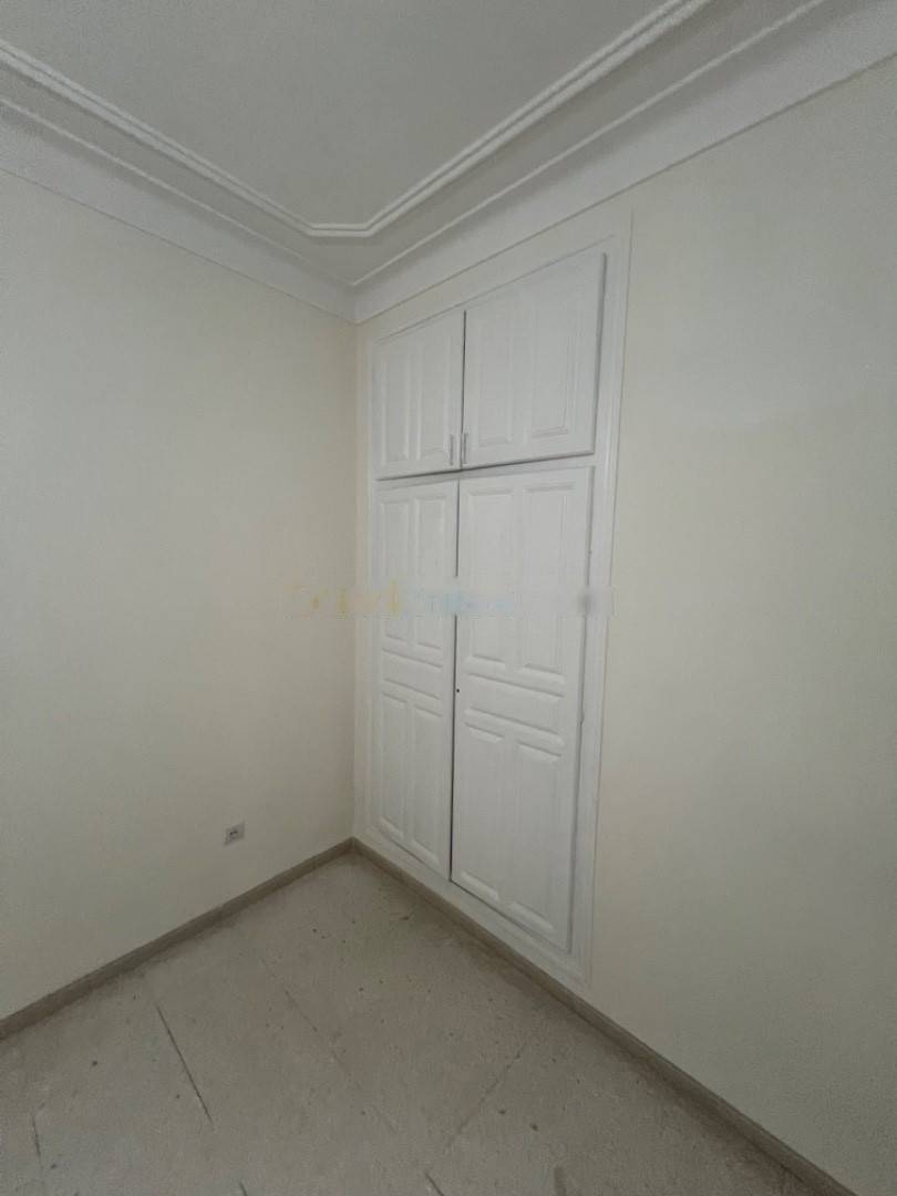 Location Appartement F4 Birkhadem