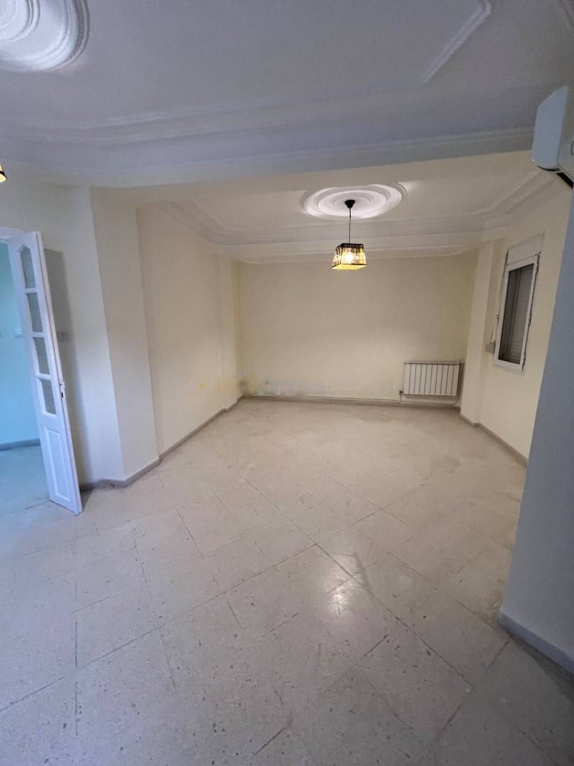 Location Appartement F4 Birkhadem