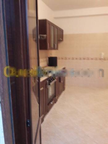 Location Niveau de villa F4 Birkhadem