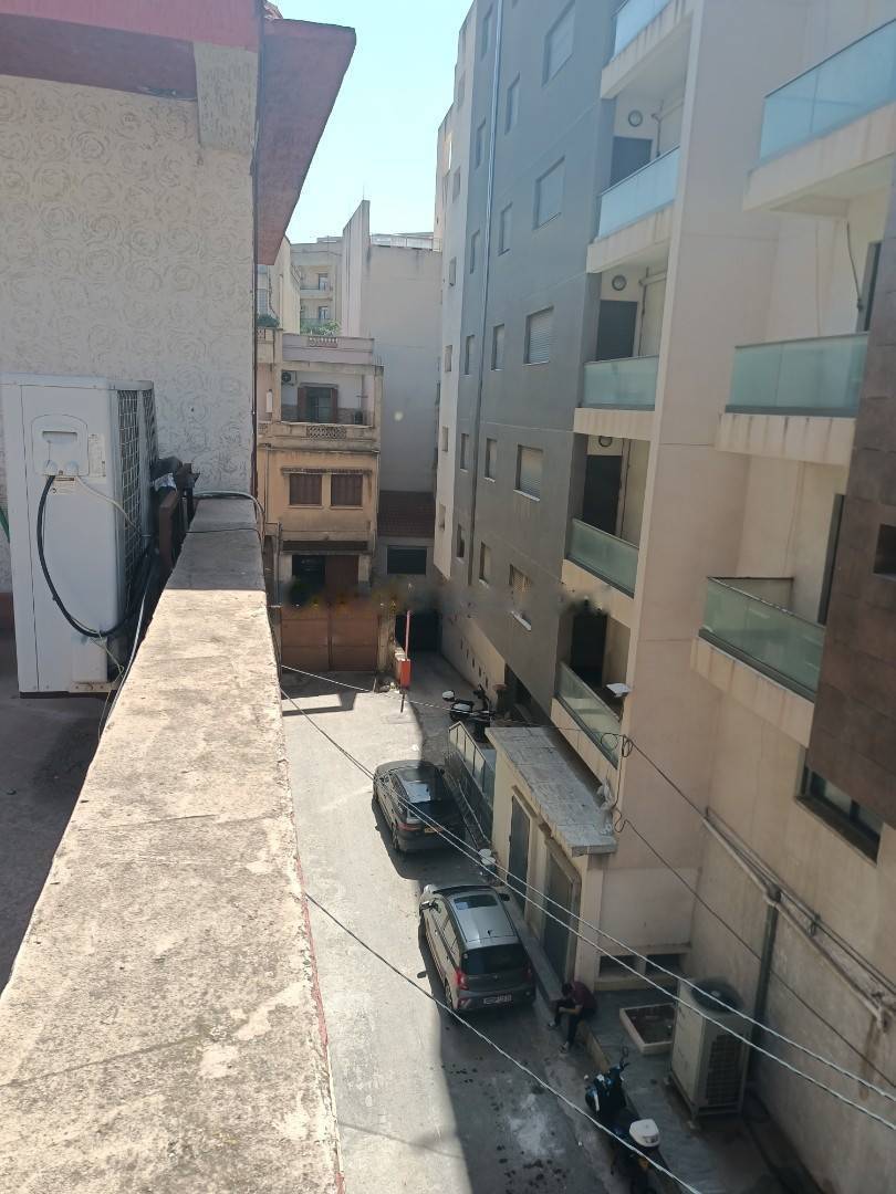 Location Appartement F10 Birkhadem